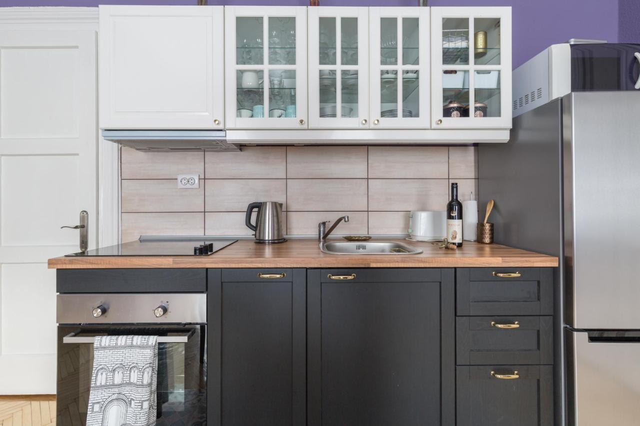 Eclectic Luxury & Spacious 2br Ac In Center